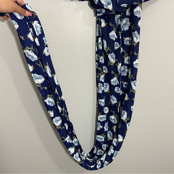 Lulu's Elated Energy Navy Blue Floral PrintConvertible Romper Size Small - Picture 8 of 13